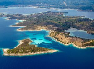 boat rental fleet in vourvourou